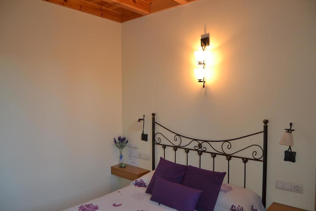 Hostal Casa Brues Boborás Habitación foto